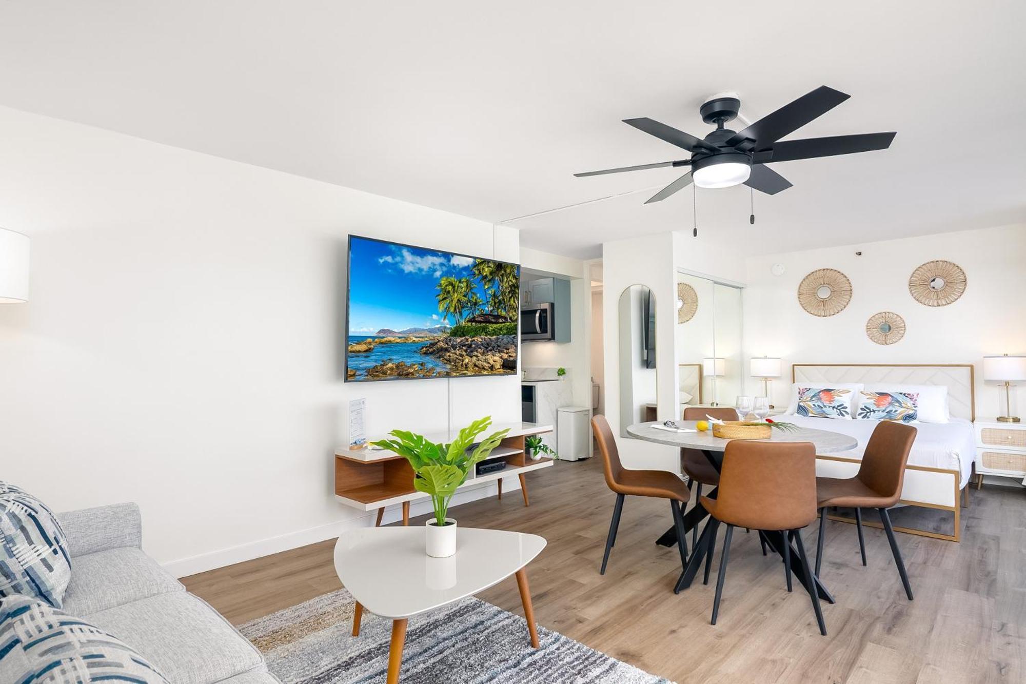 Newly Renovated With Rooftop Pool & Near Waikiki Beach! Honolulu