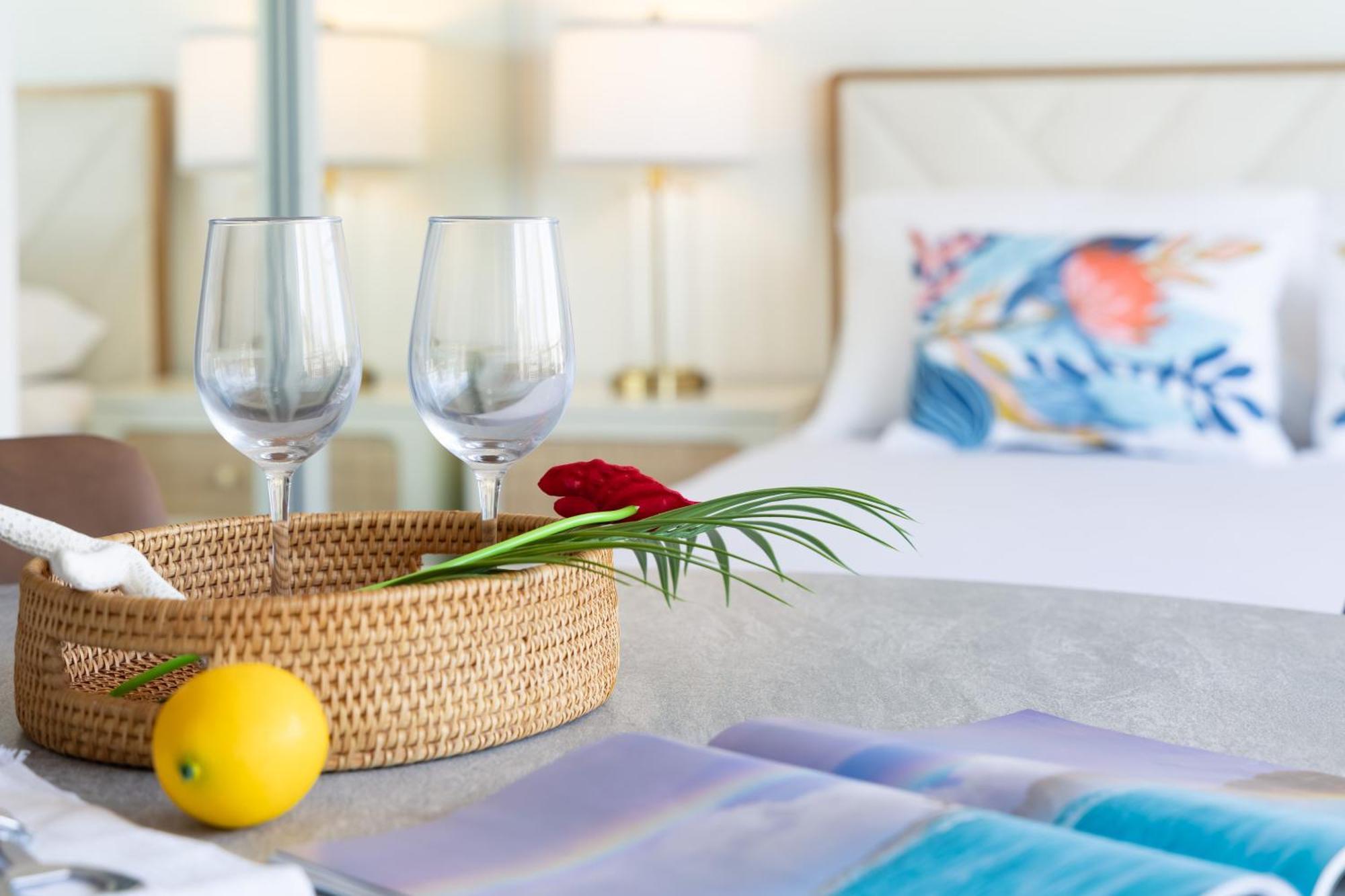 Newly Renovated With Rooftop Pool & Near Waikiki Beach! Apartment Honolulu